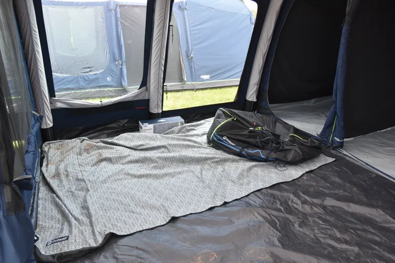 Outwell Wood Lake 7ATC Inflatable Tent Package - DEMO MODEL-5